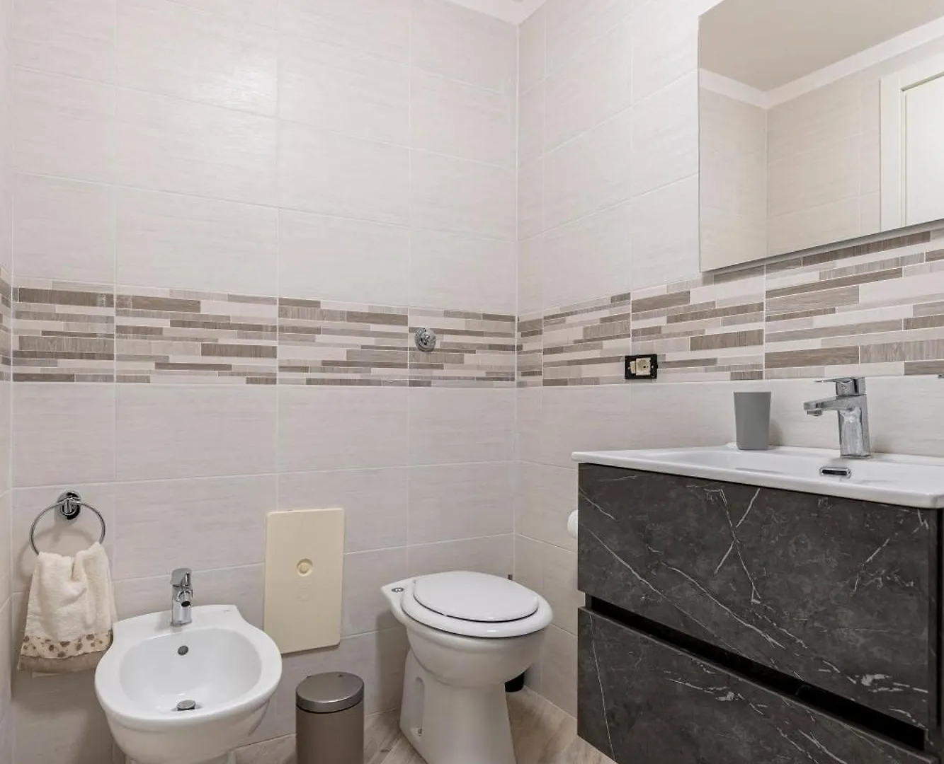La Dimora Del Tritone Apartment Naples 0*,  Italy