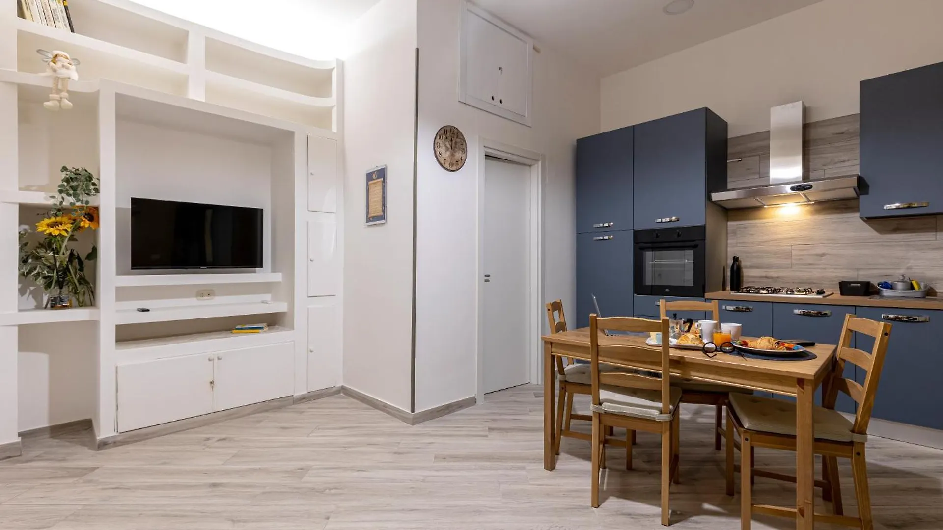 La Dimora Del Tritone Apartment Naples Italy